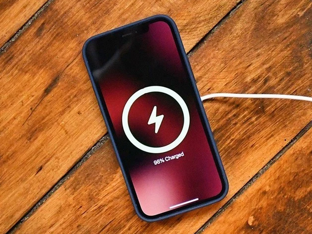 大理苹果手机维修分享iPhone 12可以随便充电吗 